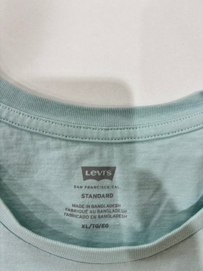 Levi’s Classic Fit Men’s T-shirt