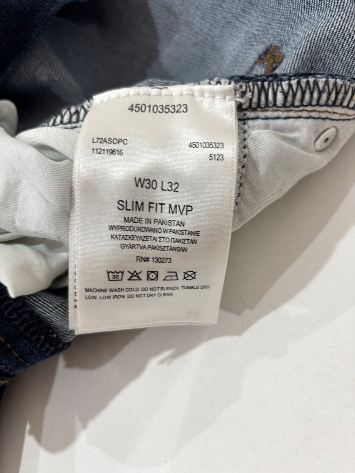 Lee Extreme Motion Tapered Fit Men’s Preowned Jeans