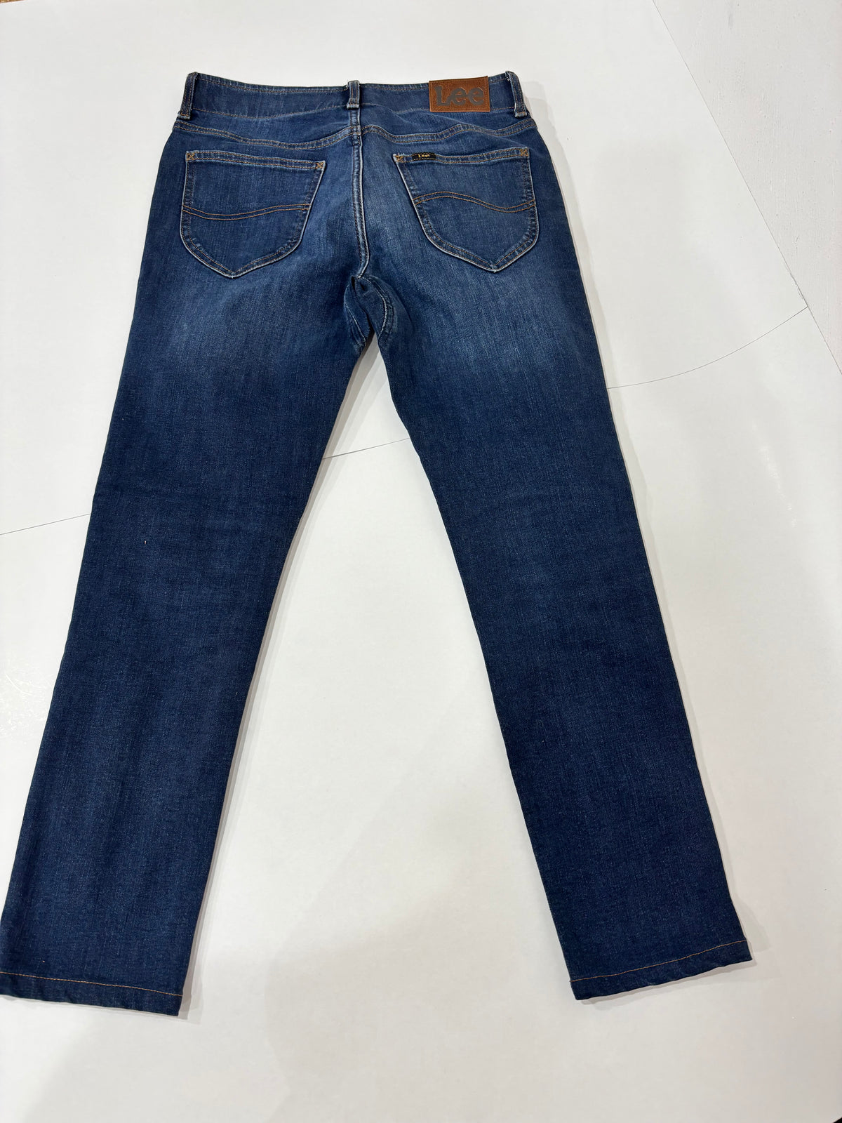 Lee Extreme Motion Tapered Fit Men’s Preowned Jeans