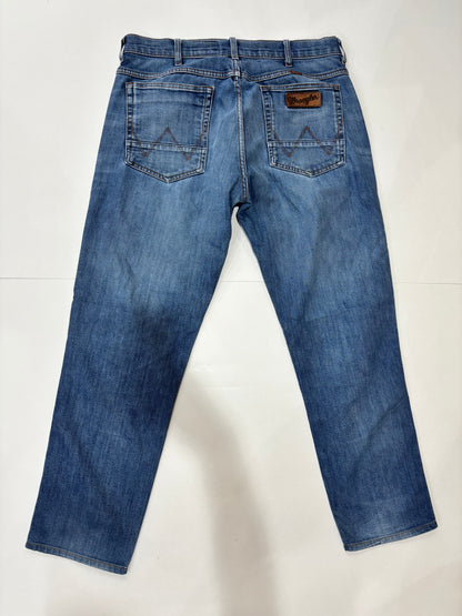 Wrangler Men’s Dark Wash Straight Fit Jeans