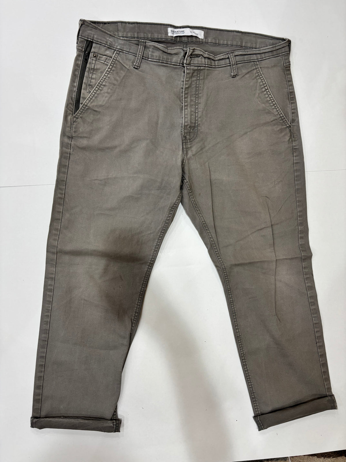 Levi’s Men’s Chino Style Preowned Jeans