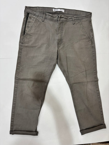 Levi’s Men’s Chino Style Preowned Jeans