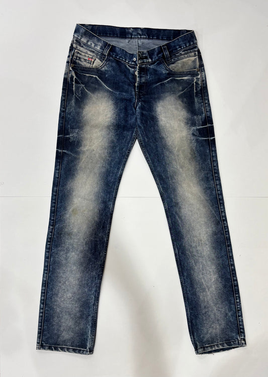 Diesel Men’s Fade Wash Preowned Jeans Size 33