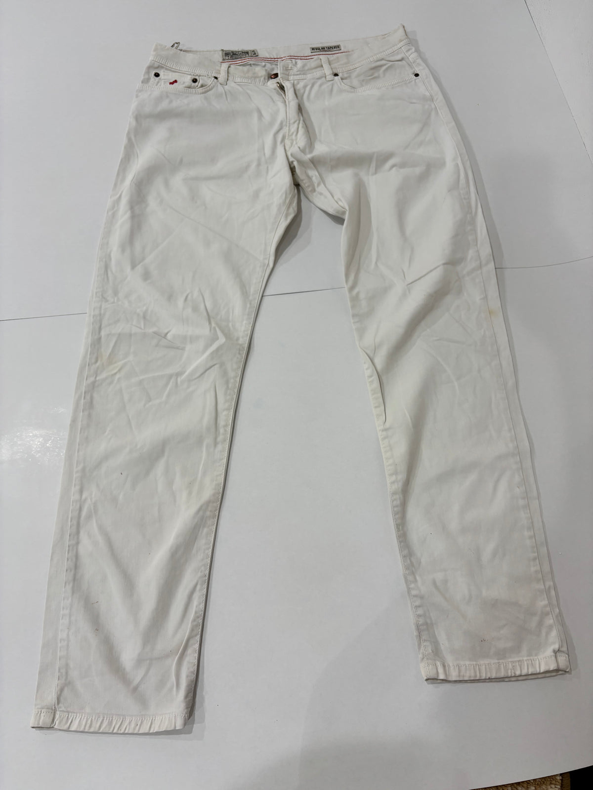 Rugged & Defined Men’s Straight Fit White Denim