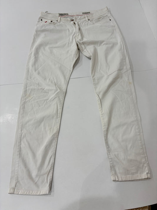 Rugged & Defined Men’s Straight Fit White Denim