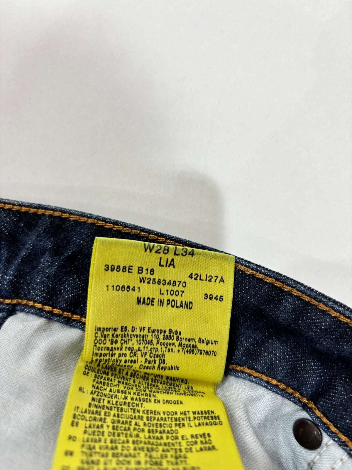 Wrangler Women’s Indigo Preowned Jeans