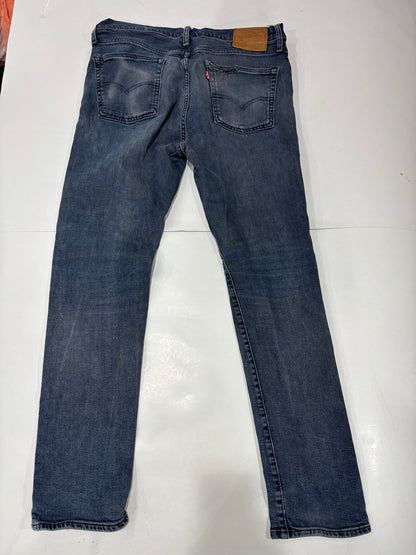 Women's Levi's Jeans